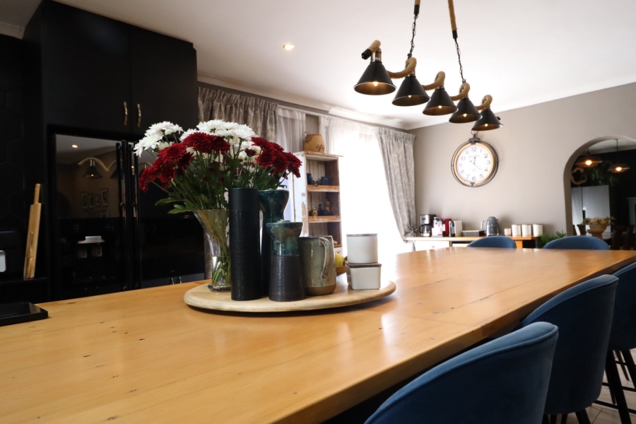 4 Bedroom Property for Sale in Sherwood Eastern Cape